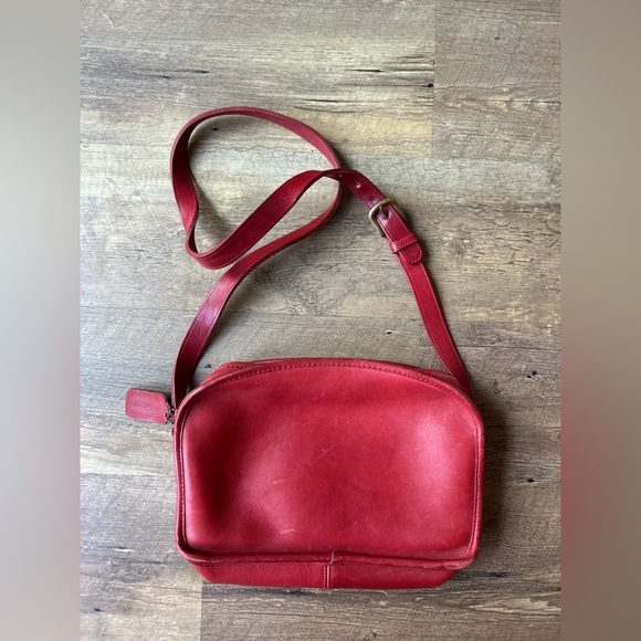 Vintage Red Coach Metropolis Bag  #9087 - Picture 1 of 6